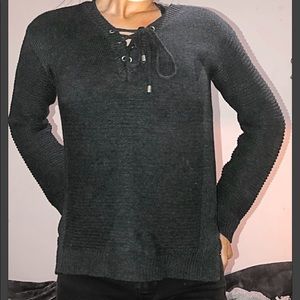 Black sweater with tie⚡️